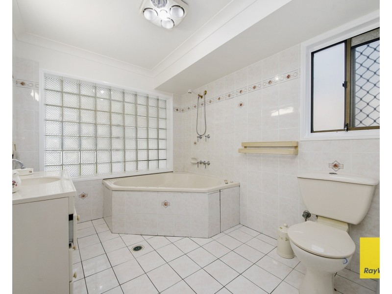 6 Dinton Court, Alexandra Hills QLD 4161