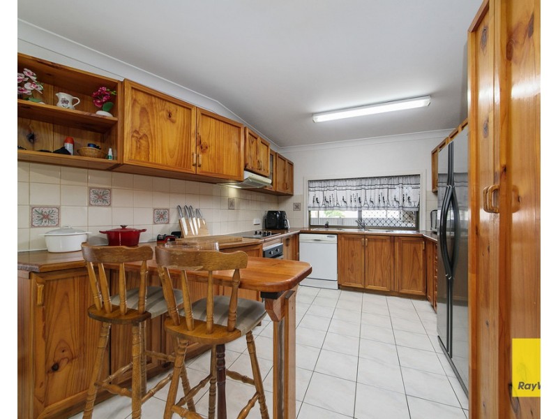 6 Dinton Court, Alexandra Hills QLD 4161