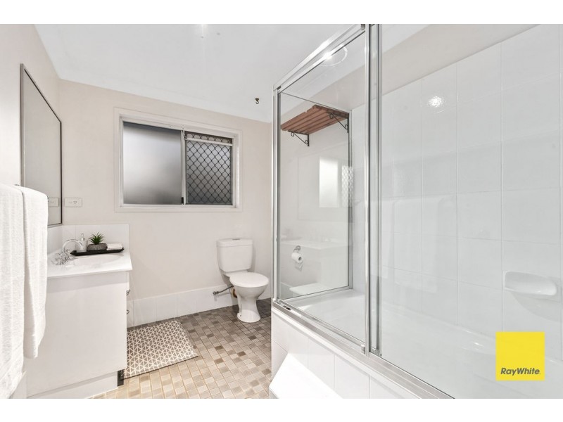 5 Cam Court, Victoria Point QLD 4165