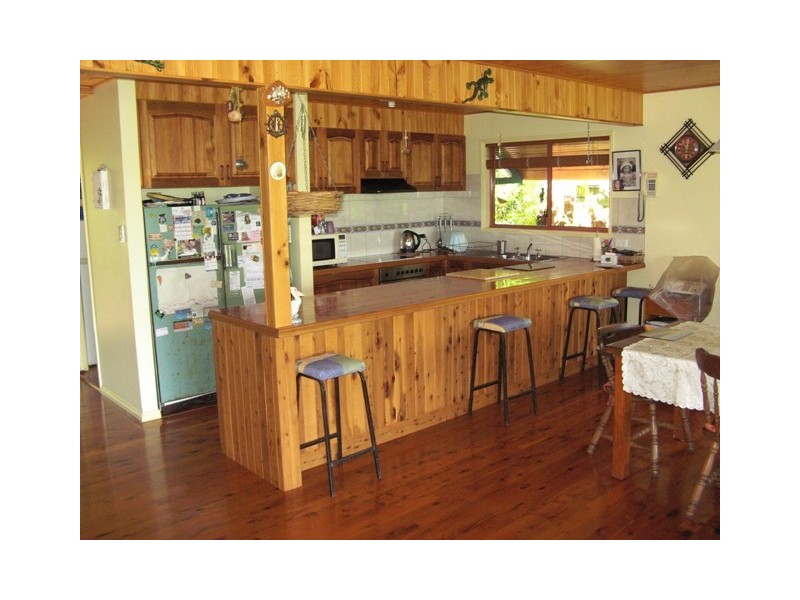 67 Beelong Street, Macleay Island QLD 4184
