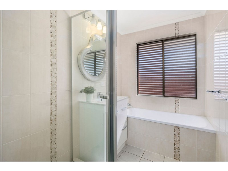 4 Wimborne Road, Alexandra Hills QLD 4161