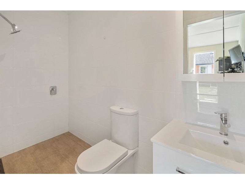 4 Wimborne Road, Alexandra Hills QLD 4161