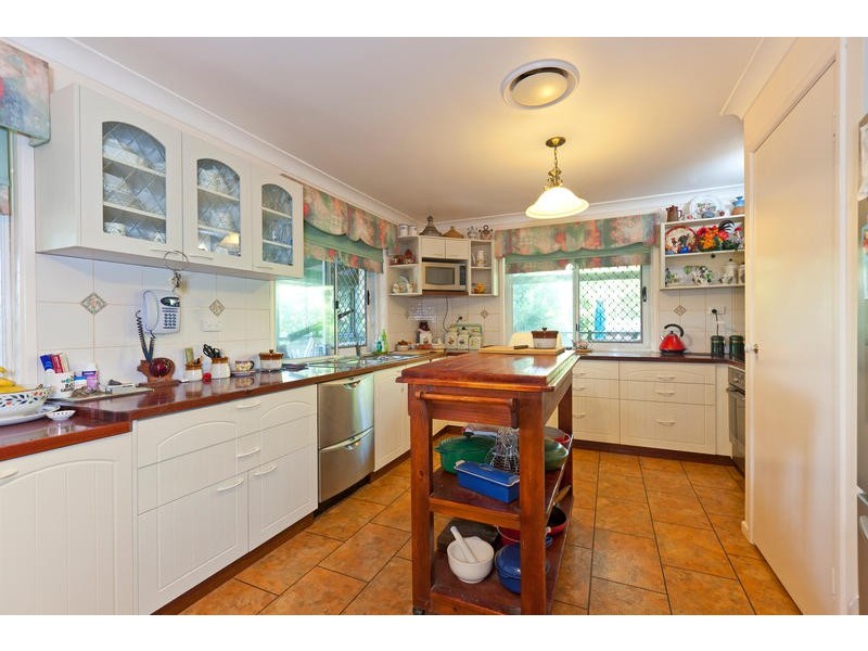 9 Double Jump Road, Redland Bay QLD 4165