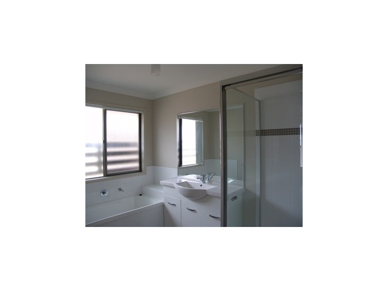 170 Barrack Road, Cannon Hill QLD 4170