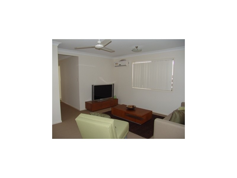 174 Barrack Road, Cannon Hill QLD 4170