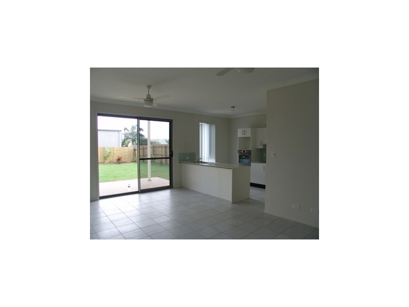 176 Barrack Road, Cannon Hill QLD 4170