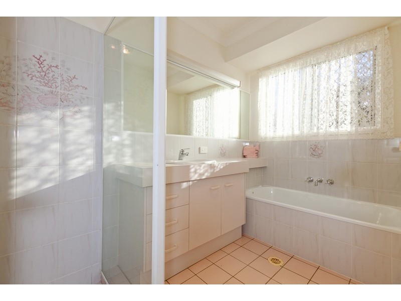 12 Pecan Court, Birkdale QLD 4159