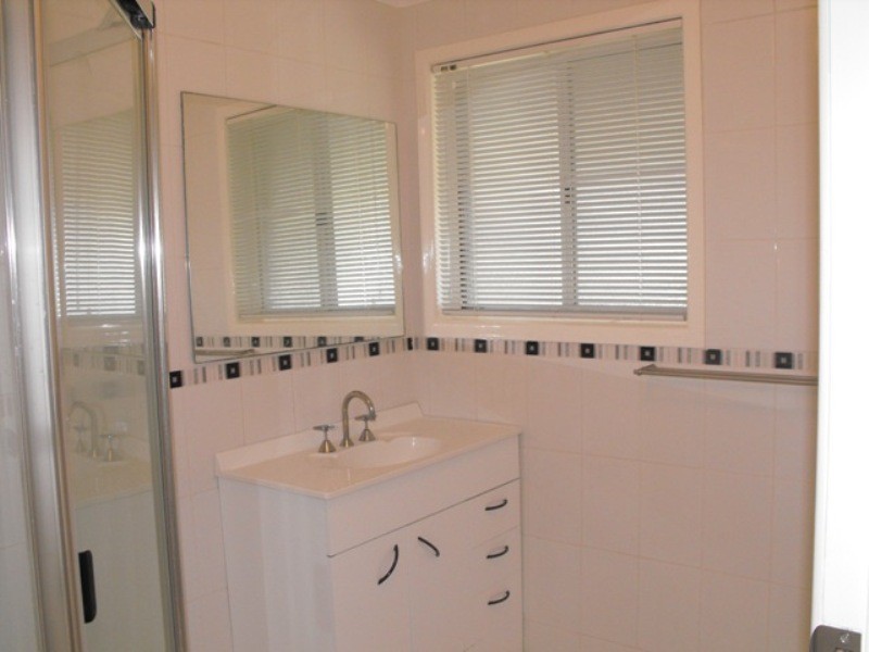 2 Sandpiper Street, Wellington Point QLD 4160