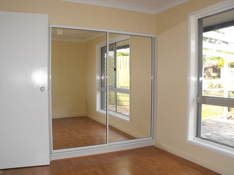 2 Sandpiper Street, Wellington Point QLD 4160