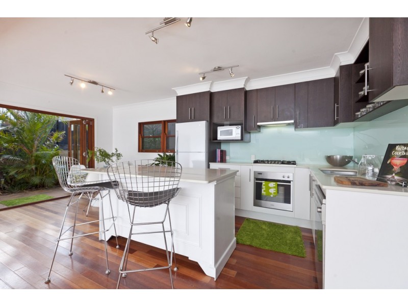 302 Main Road, Wellington Point QLD 4160