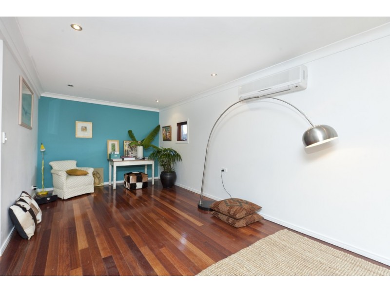 302 Main Road, Wellington Point QLD 4160