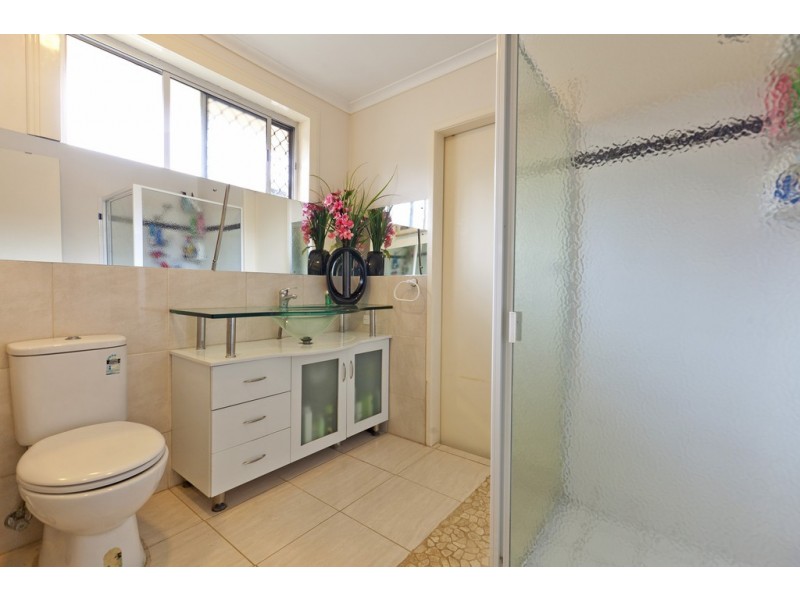 98 Bainbridge Street, Ormiston QLD 4160