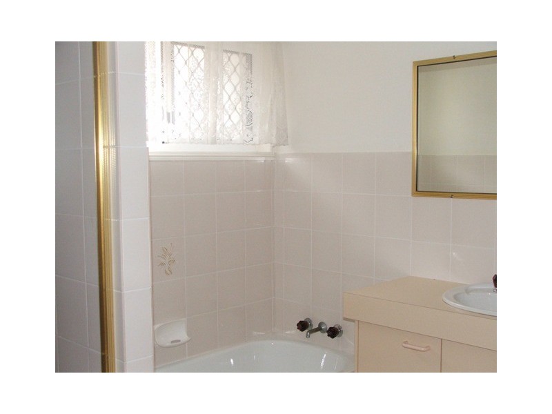 42 Gundagai Drive, Capalaba QLD 4157