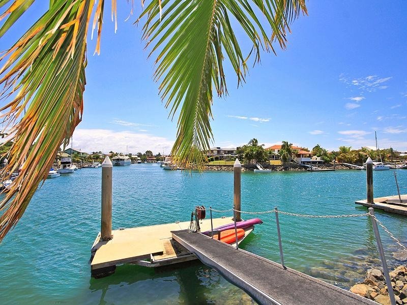 6 Bollard Court, Raby Bay QLD 4163