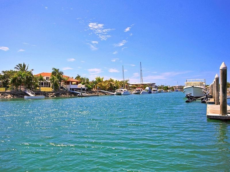 6 Bollard Court, Raby Bay QLD 4163