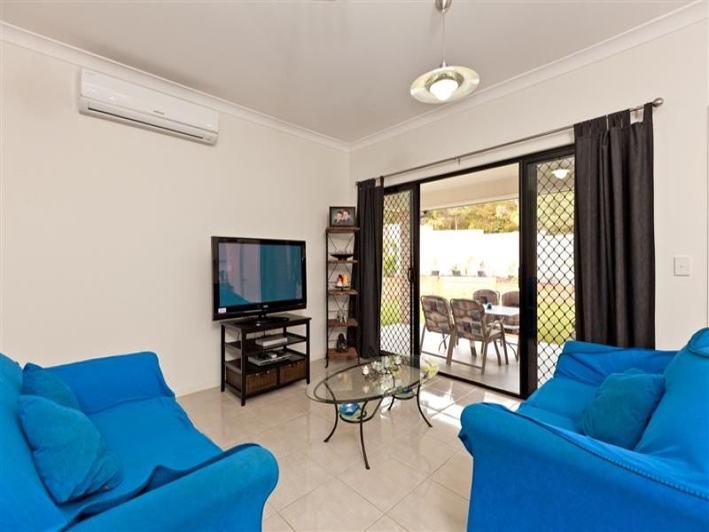 2 Estuary Avenue, Victoria Point QLD 4165