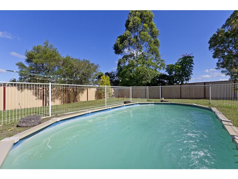 205 Redland Bay Road, Capalaba QLD 4157