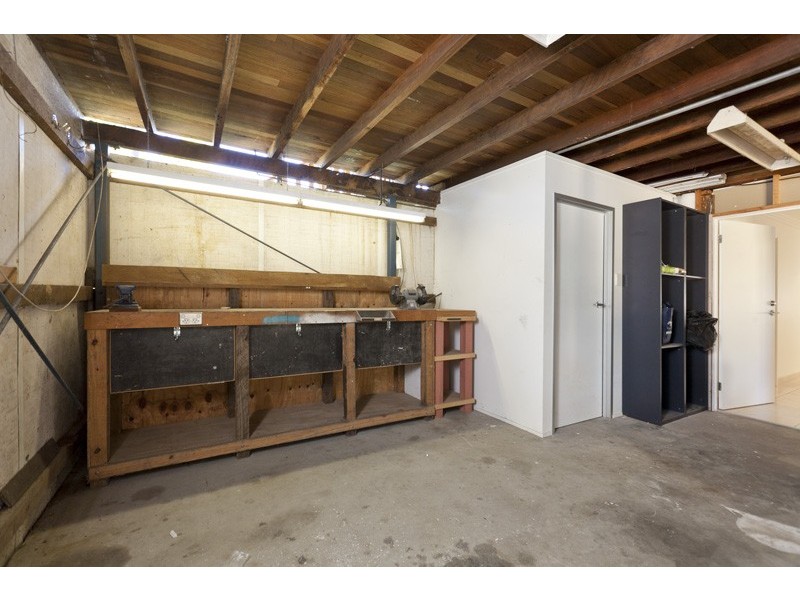 205 Redland Bay Road, Capalaba QLD 4157