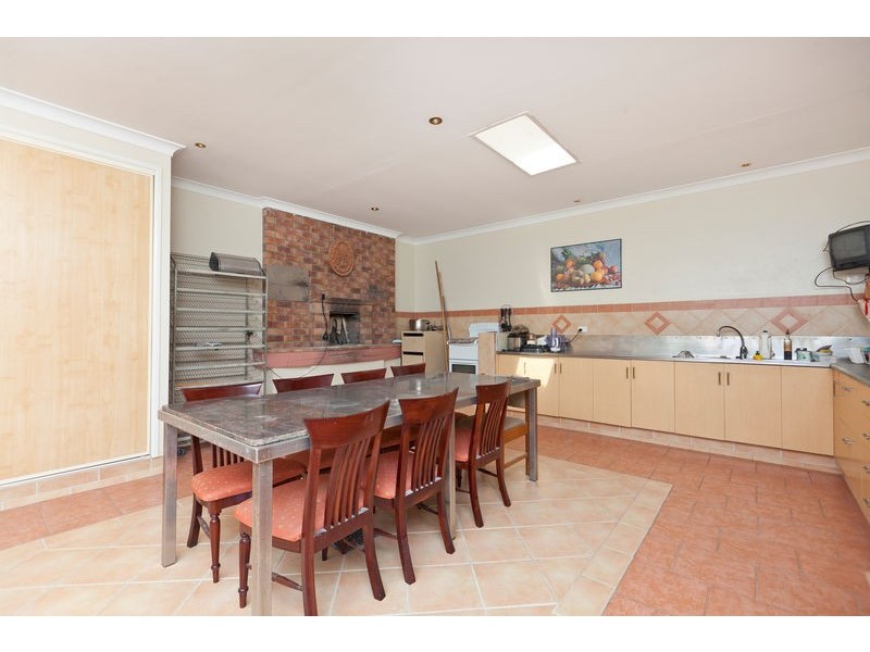 16 Degen Road, Capalaba QLD 4157