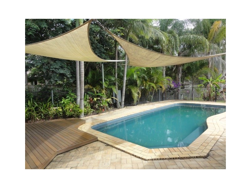 13 Lorikeet Drive, Thornlands QLD 4164