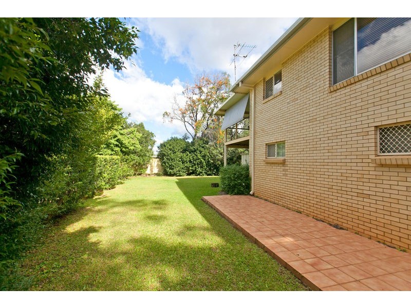 30-32 Sheena Street, Wellington Point QLD 4160