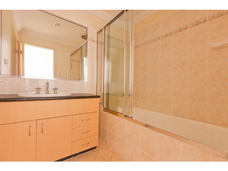 22 High Street, Forest Lake QLD 4078