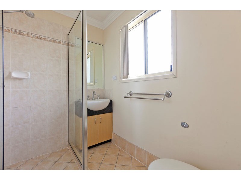 22 High Street, Forest Lake QLD 4078