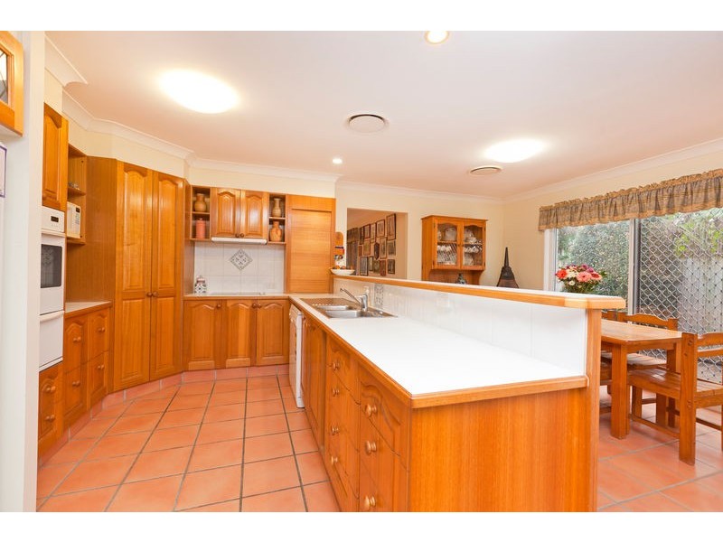 17 Carinyan Drive, Birkdale QLD 4159