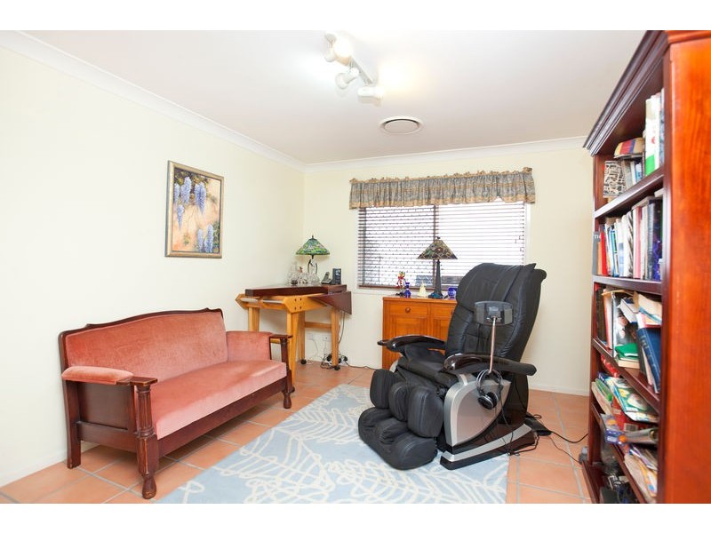 17 Carinyan Drive, Birkdale QLD 4159