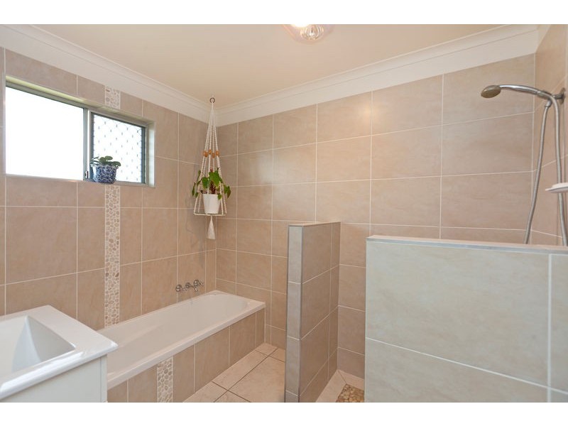 2 Sylvie Street, Thornlands QLD 4164