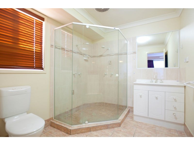 93 Valantine Road, Birkdale QLD 4159