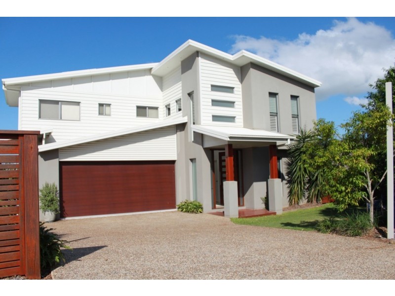 35 Cypress St, Redland Bay QLD 4165