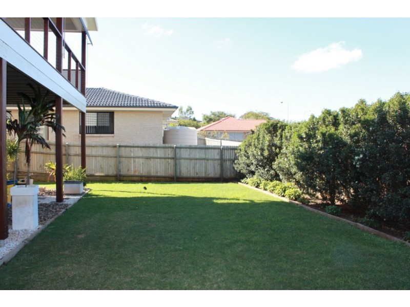 35 Cypress St, Redland Bay QLD 4165