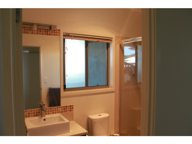 35 Cypress St, Redland Bay QLD 4165