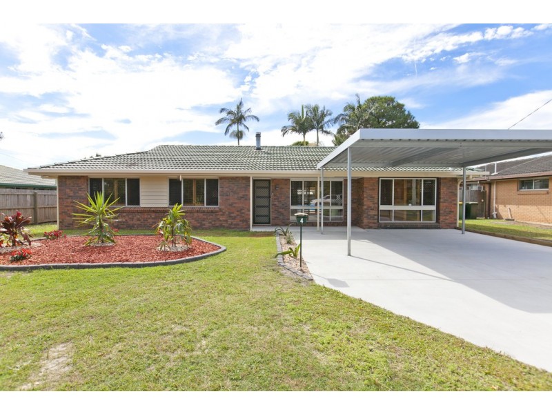 4 Fullerton Street, Birkdale QLD 4159