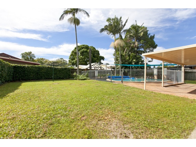 4 Fullerton Street, Birkdale QLD 4159