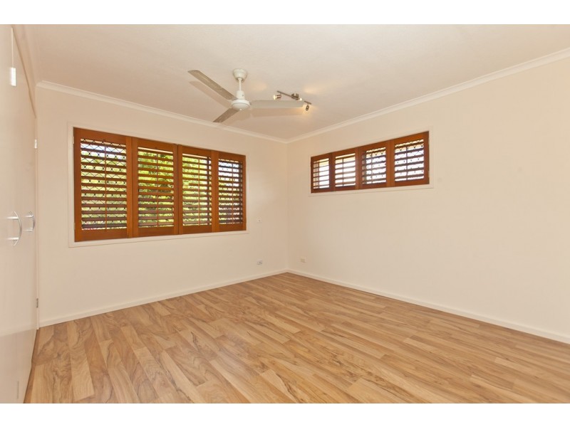 4 Fullerton Street, Birkdale QLD 4159