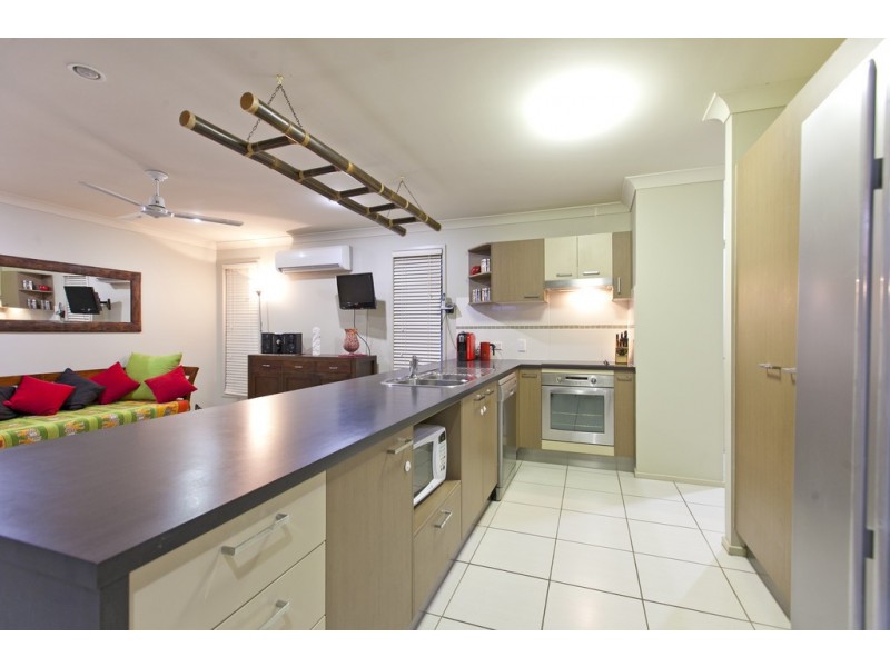 59 Azure Avenue, Redland Bay QLD 4165