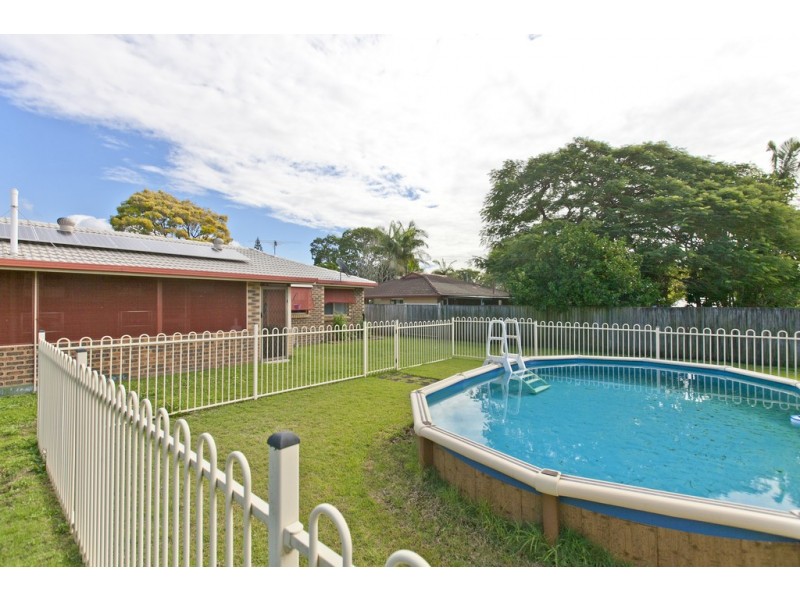 30 Chestnut Crescent, Victoria Point QLD 4165