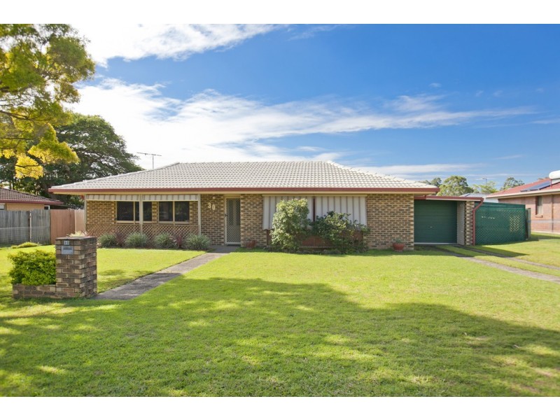 30 Chestnut Crescent, Victoria Point QLD 4165