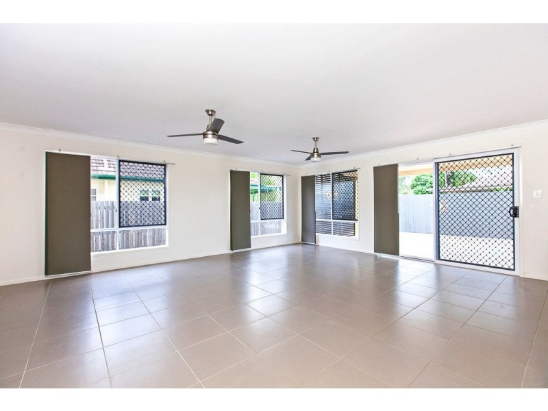 36 Crawford Road, Wynnum West QLD 4178