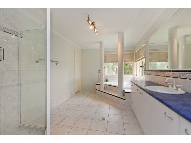 231 Redland Bay Road, Capalaba QLD 4157