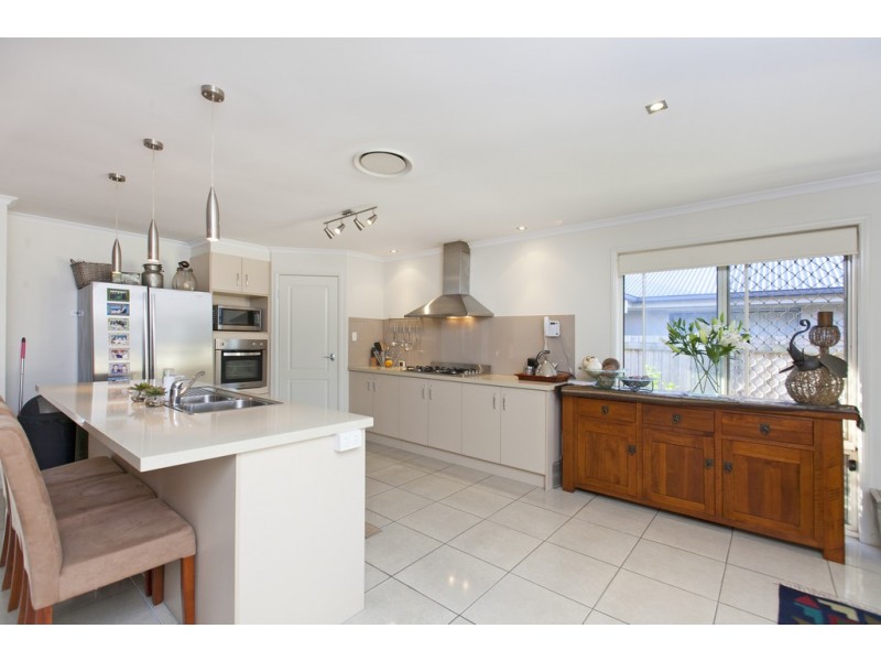 62 Red Gum Crescent, Wakerley QLD 4154