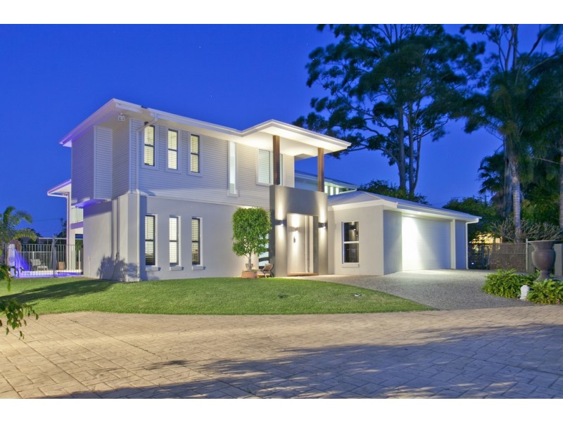 12 Birdwood Road, Birkdale QLD 4159