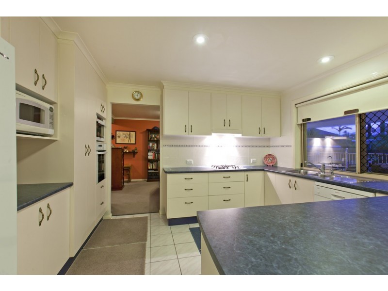 5 Maritime Court, Victoria Point QLD 4165