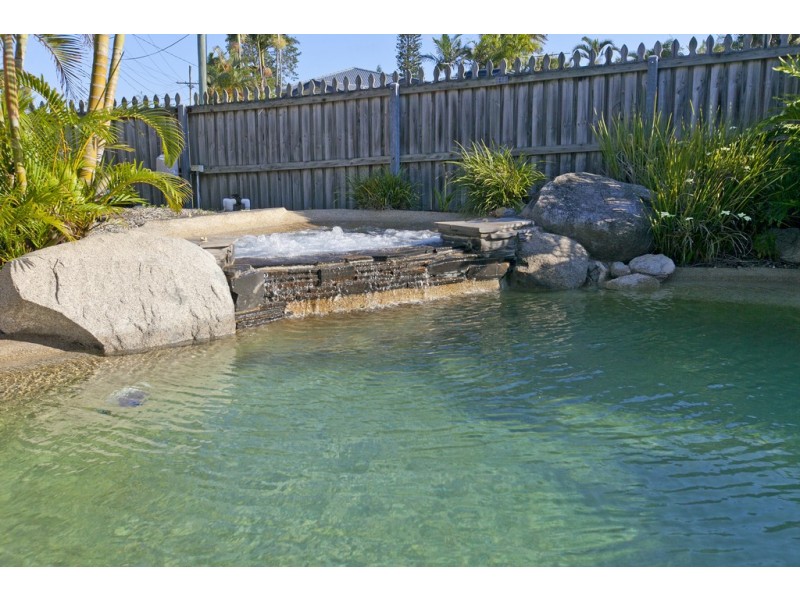 16 Mark Street, Capalaba QLD 4157