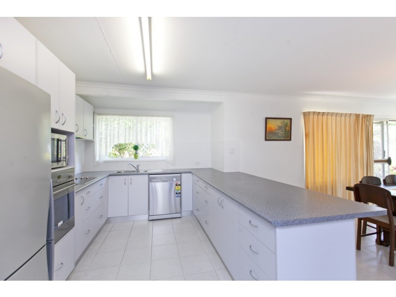 14 Blaxland Street, Capalaba QLD 4157