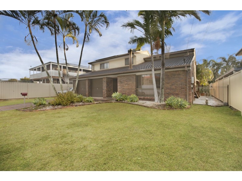 52 Makaha Drive, Birkdale QLD 4159