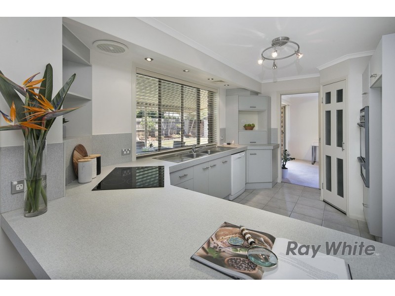 10 Simon Street, Victoria Point QLD 4165