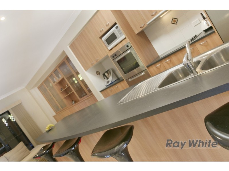 17 Surman Street, Birkdale QLD 4159